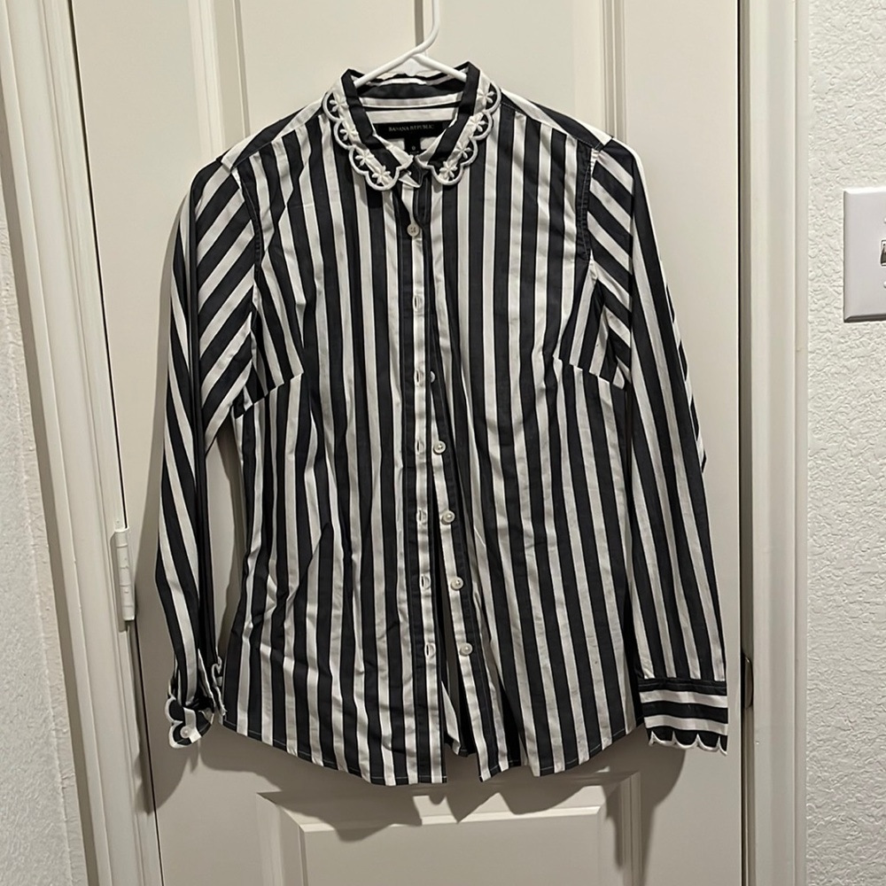 Banana Republic button down shirt, grey and white vertical stripes, lace collar